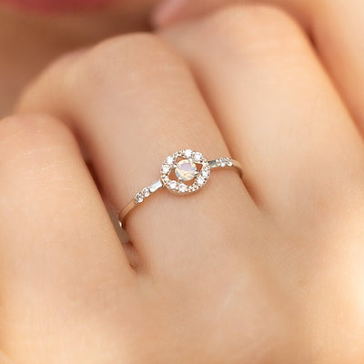 Different Engagement Ring Settings: Styles, Pros and How to Choose