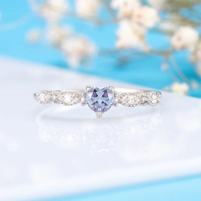 Slender, Sleek And Stylish: The Best Engagement Ring Styles For Thin Fingers