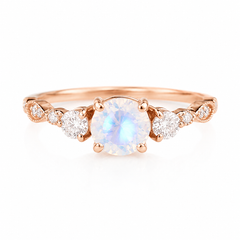 Zierlicher 14 Karat Roségold Damen-Verlobungsring mit blauem Mondstein und Diamanten