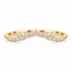 Feiner minimalistischer Damen-Ehering aus 14 Karat Gelbgold mit geschwungenem Chevron-Muster und Diamanten