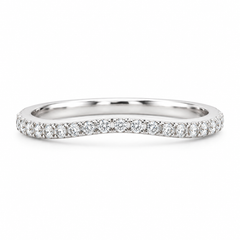 Alianza de boda fina minimalista para mujer, de oro amarillo de 14k con diseño de chevrón curvo y diamantes