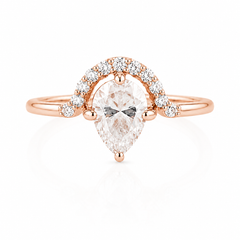 Feiner & eleganter Damenring aus 14k Roségold mit birnenförmigem Moissanit-Verlobungsring