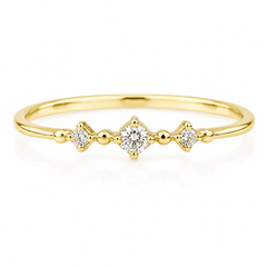 Delicado anillo de promesa minimalista de oro amarillo de 14 quilates con diamante para ella