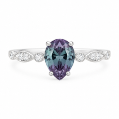 Anillo de compromiso único de plata esterlina 925 con alejandrita de pera y circonita cúbica para mujer